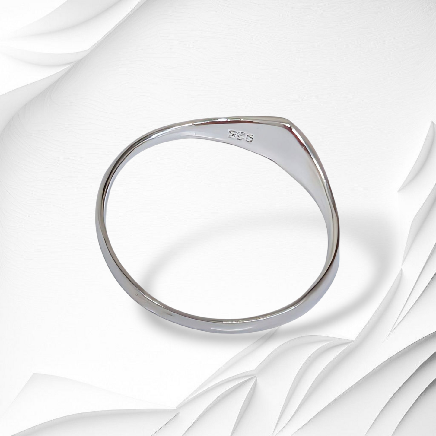 925 Sterling Silver Women's Ring with Authentic Mother of Pearl