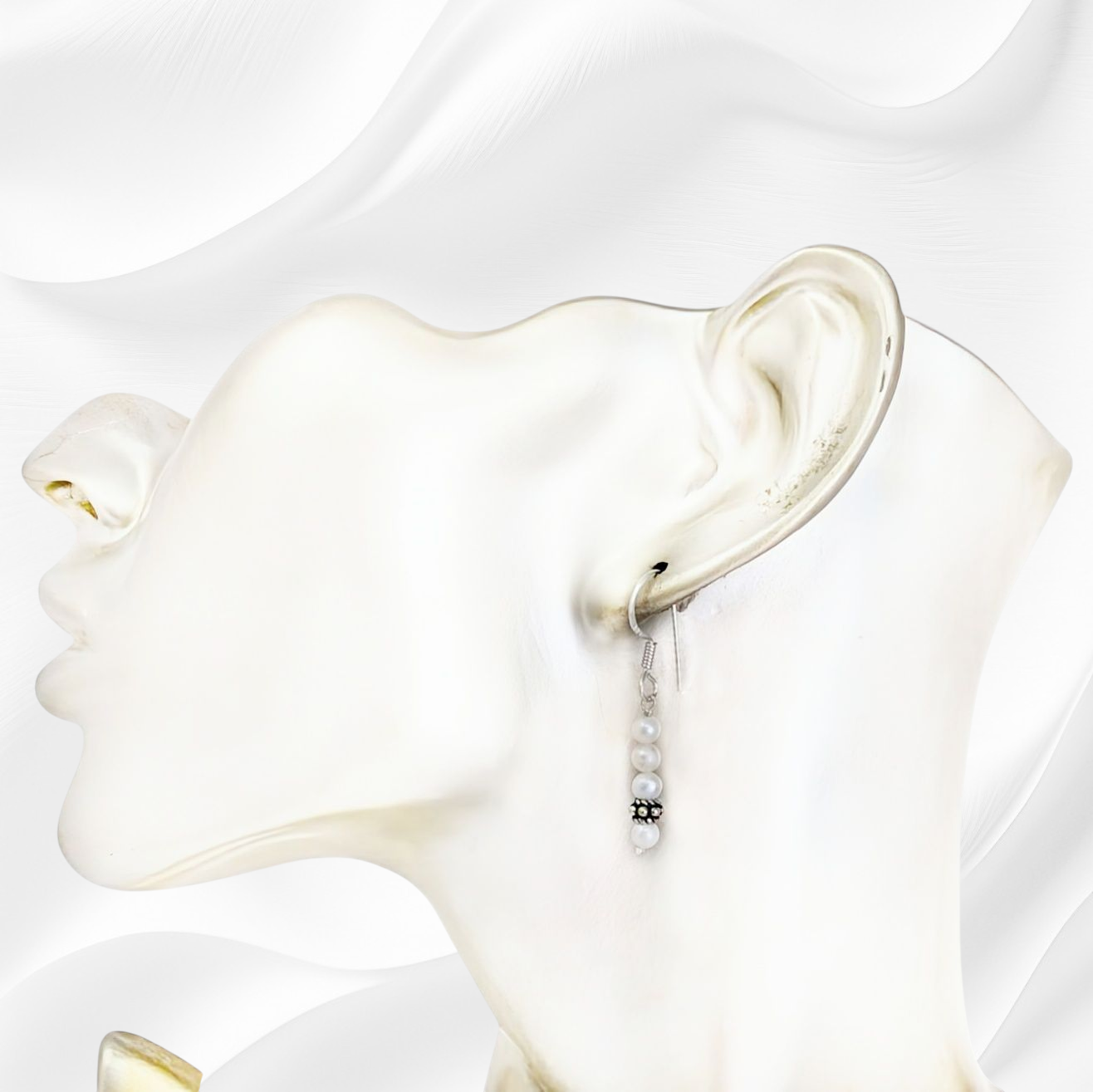 925 Sterling Silver Hook Earrings with Authentic Freshwater Pearls