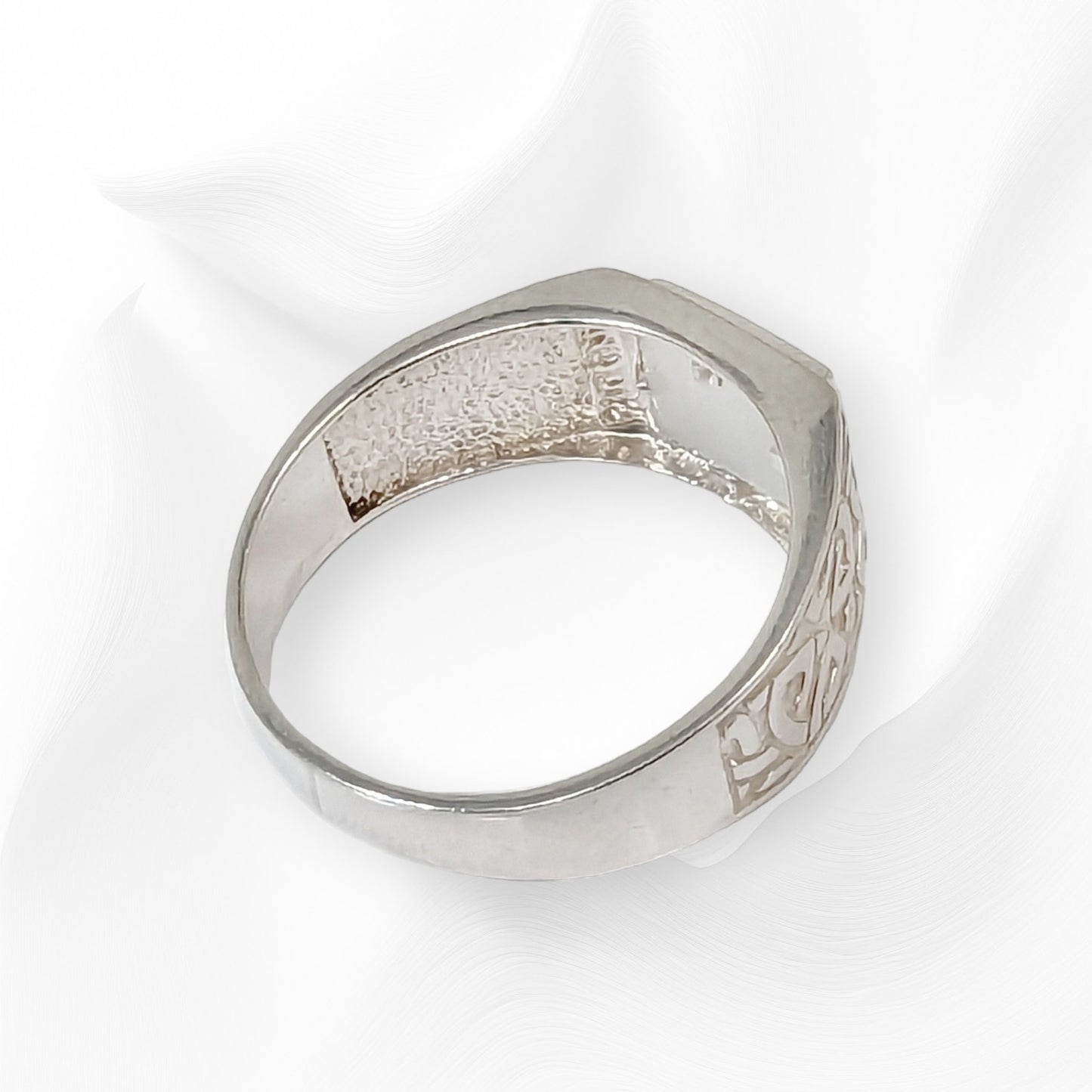 925 Sterling Silver Men's Ring with Authentic Cat's Eye Quartz