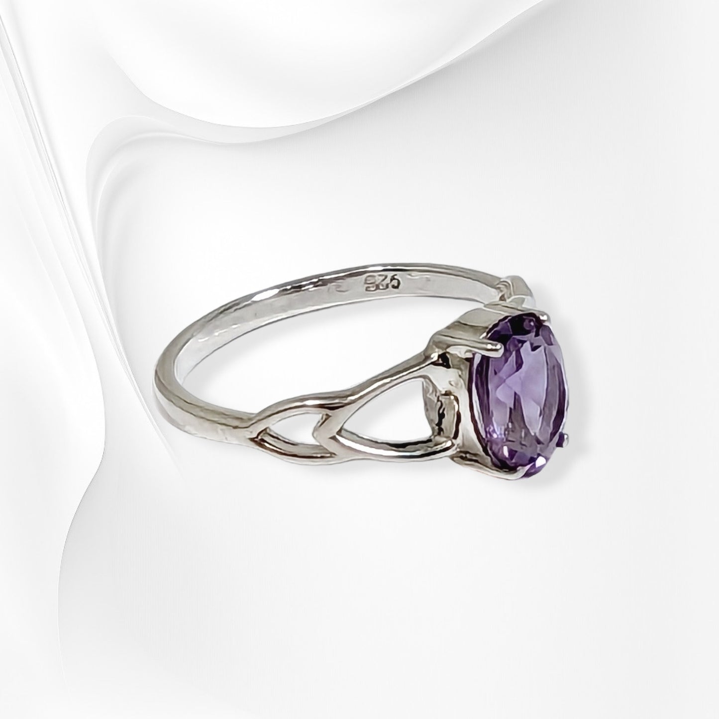 925 Sterling Silver Women's Ring with Authentic Amethyst Gemstone