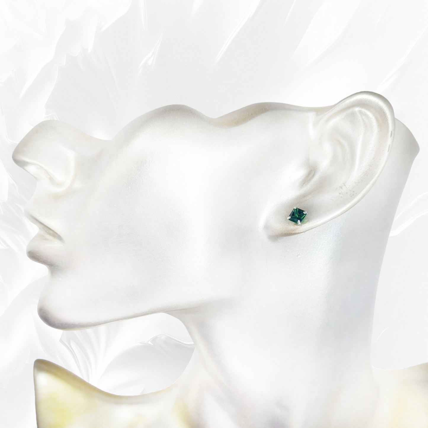 925 Sterling Silver Stud Earrings with Cubic Zirconia Crystals