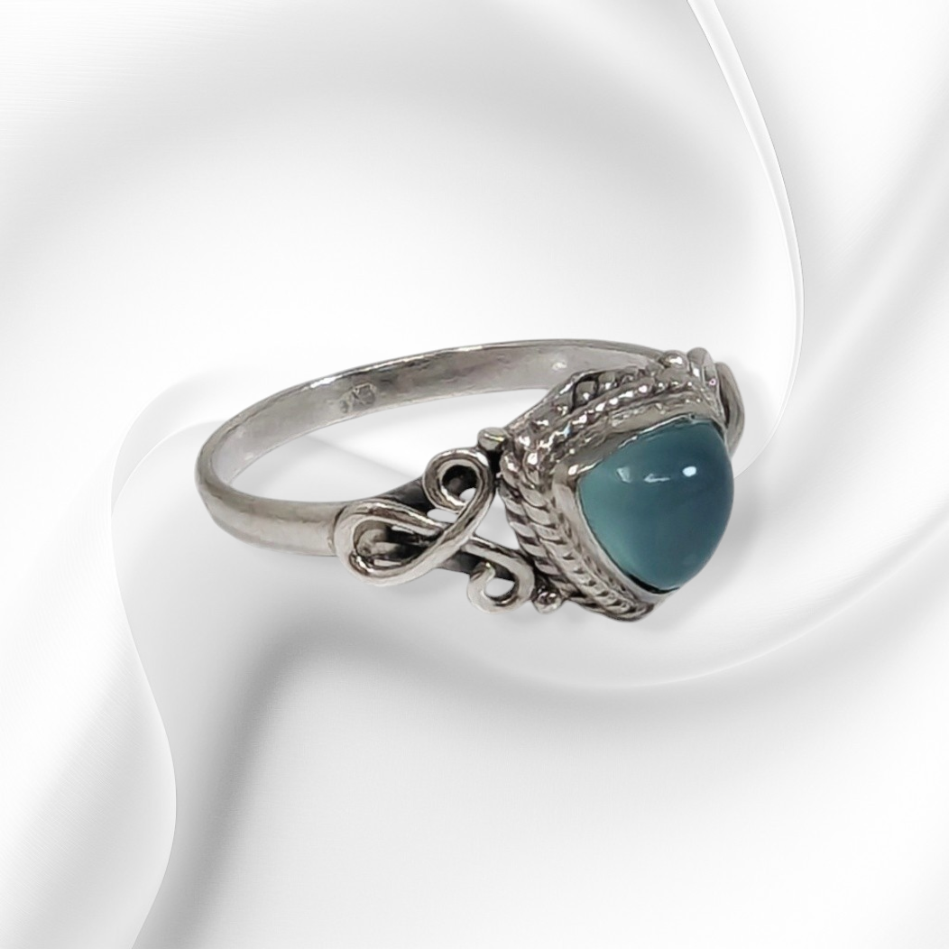 925 Sterling Silver Women's Ring with Authentic Blue Chalcedony Gemstone