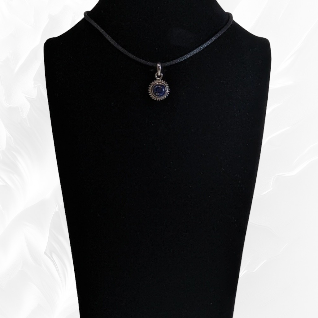 925 Sterling Silver Women Pendant With Authentic Lapis Lazuli Gemstone
