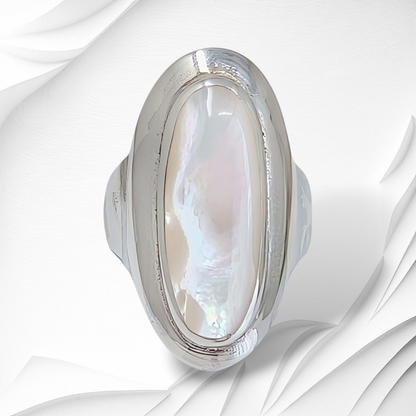 925 Sterling Silver Women's Ring with Authentic Mother of Pearl