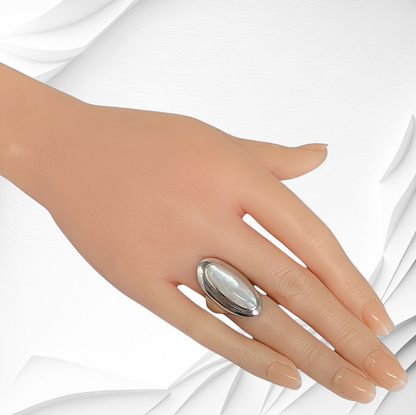 925 Sterling Silver Women's Ring with Authentic Mother of Pearl