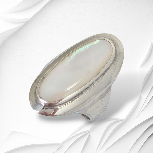 925 Sterling Silver Women's Ring with Authentic Mother of Pearl