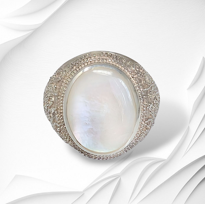 925 Sterling Silver Women's Ring with Authentic Mother of Pearl