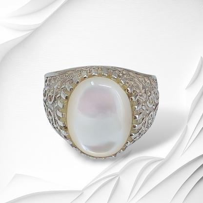 925 Sterling Silver Women's Ring with Authentic Mother of Pearl