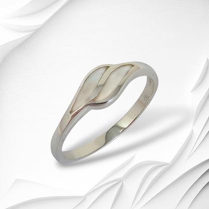 925 Sterling Silver Women's Ring with Authentic Mother of Pearl