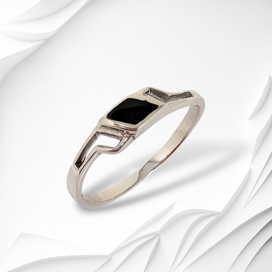 925 Sterling Silver Women's Ring with Authentic Black Onyx Gemstone