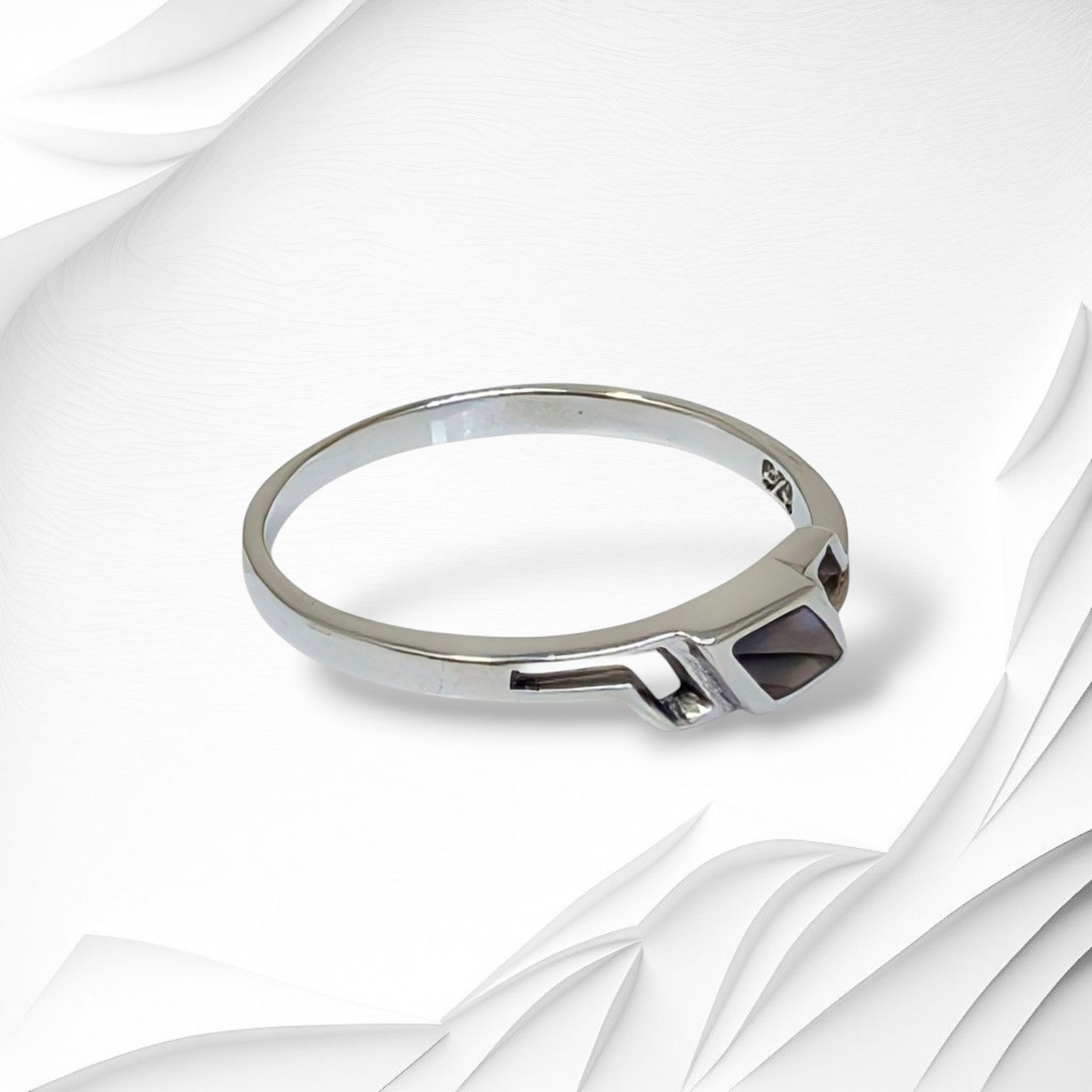 925 Sterling Silver Women's Ring with Authentic Mother of Pearl *Abalone Shell