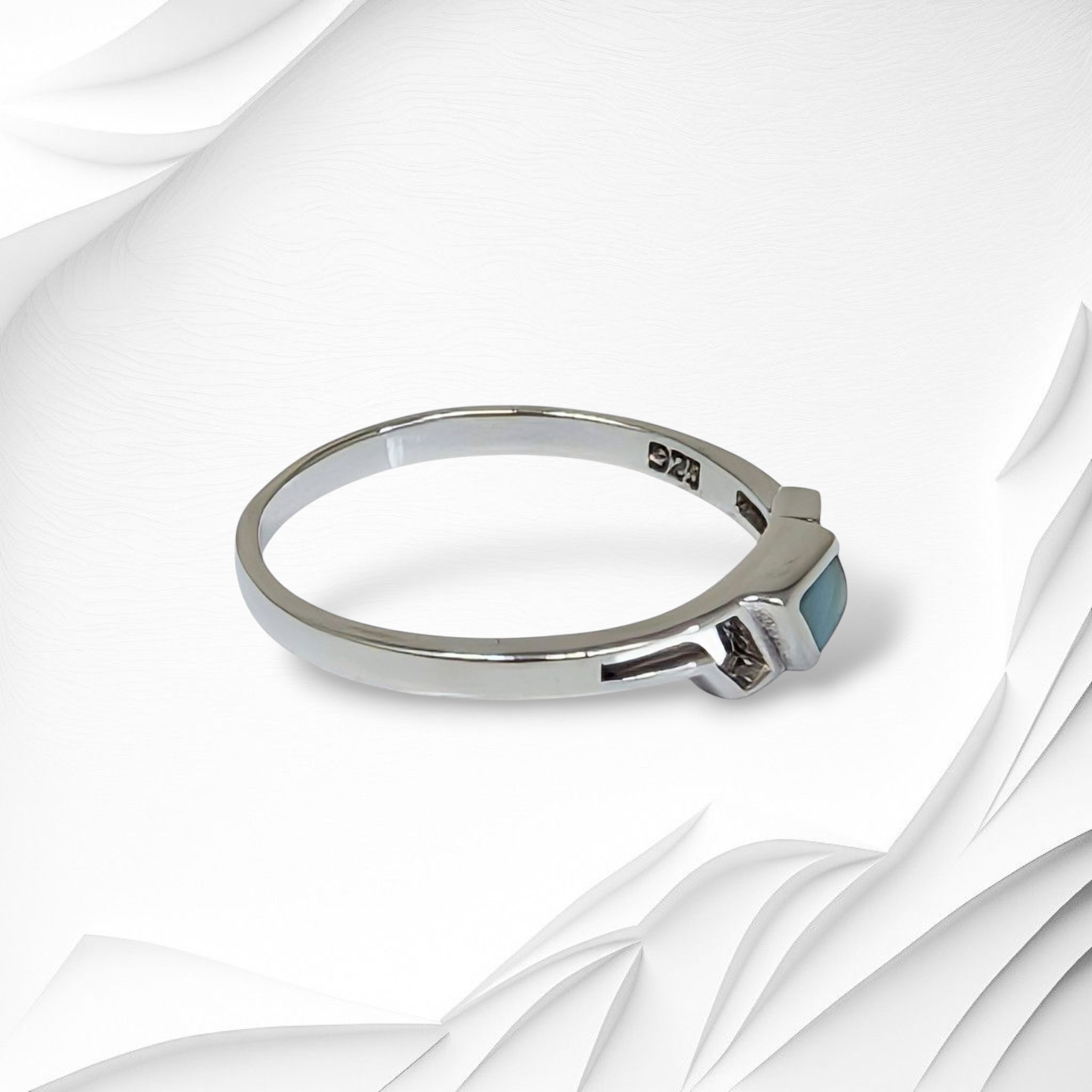 925 Sterling Silver Women's Ring with Authentic Turquoise Gemstone