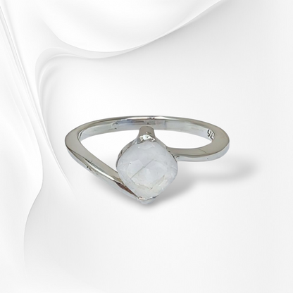 925 Sterling Silver Women's Ring with Authentic Moonstone Gemstone