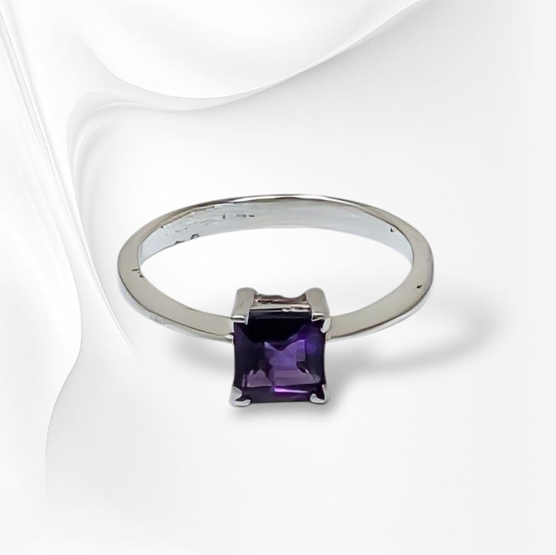 925 Sterling Silver Women's Ring with Authentic Amethyst Gemstone