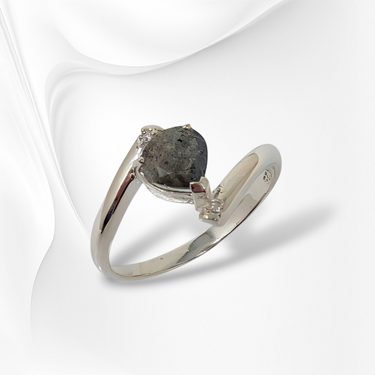 925 Sterling Silver Women's Ring with Authentic Labradorite and Cubic Zirconia Crystals