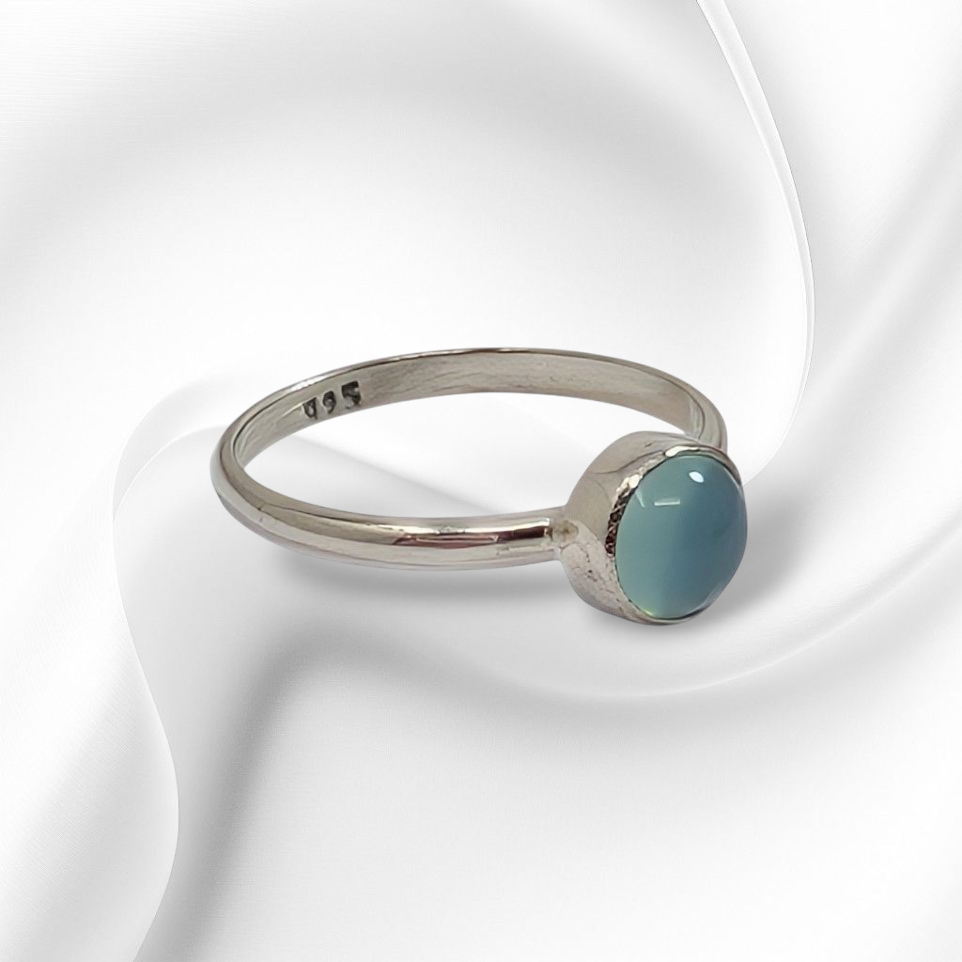 925 Sterling Silver Women's Ring with Authentic Blue Chalcedony Gemstone