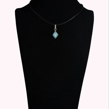 925 Sterling Silver Women's Pendant With Blue Opal Gemstone