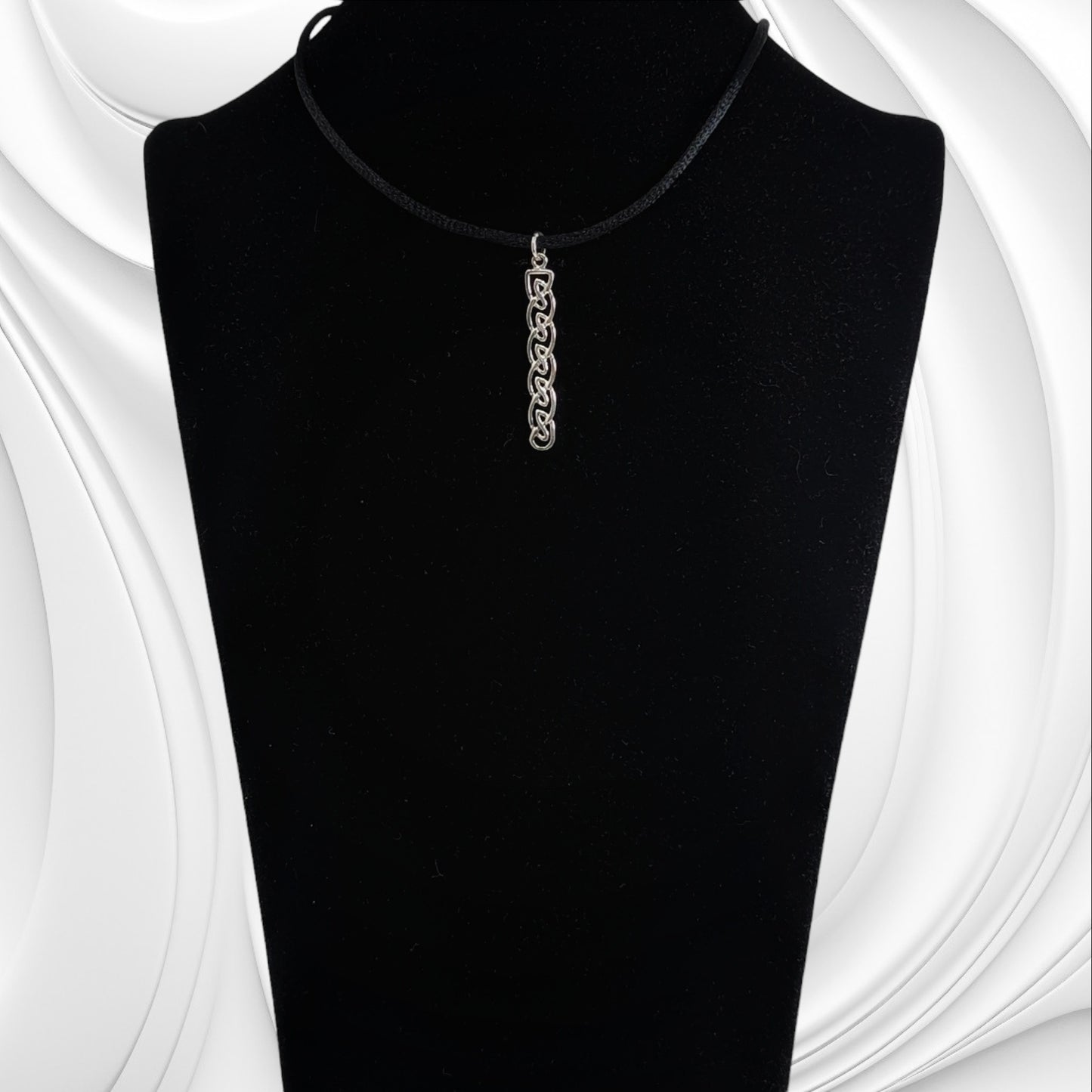 925 Sterling Silver Celtic Knot Women's Pendant