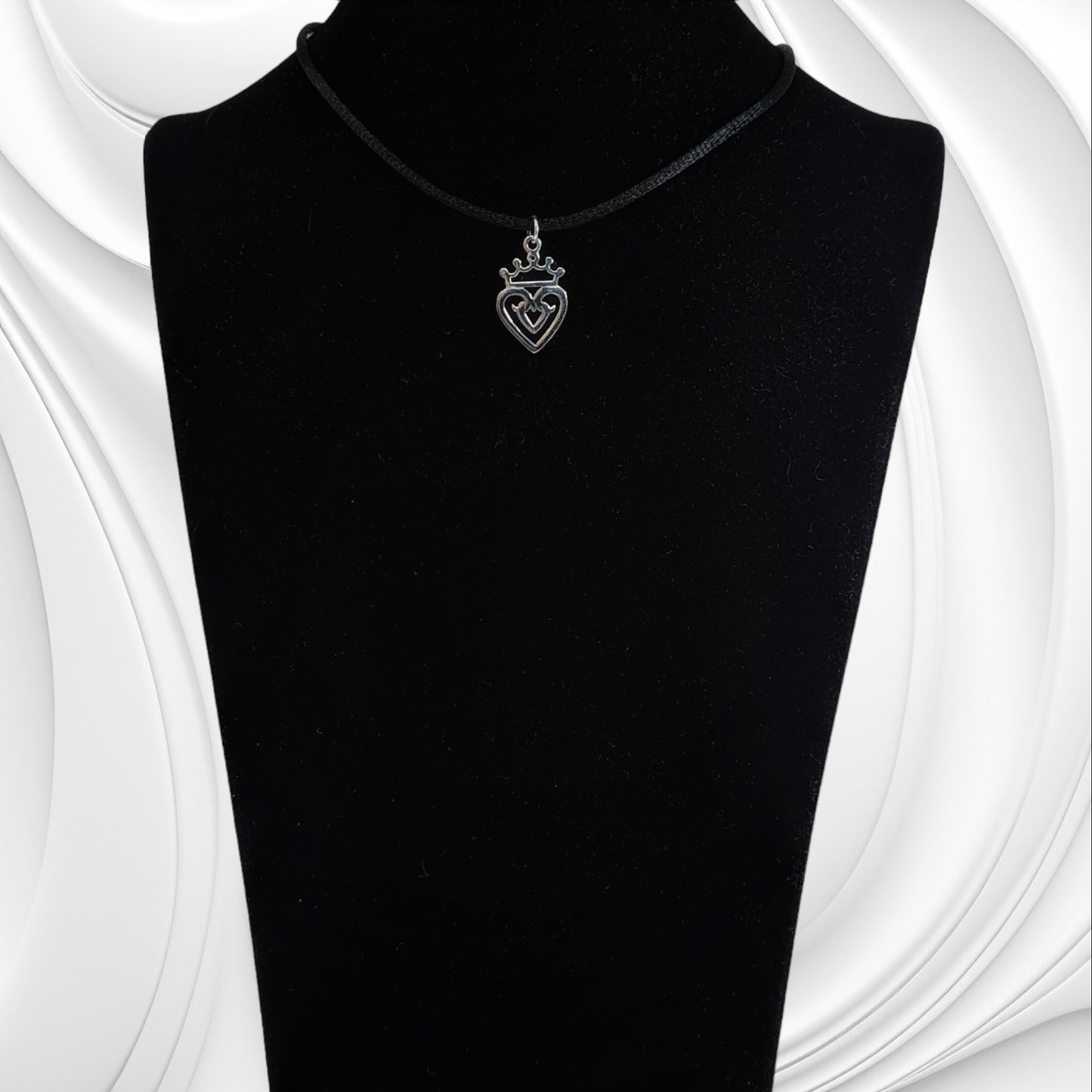 925 Sterling Silver Heart & Crown Women's Pendant