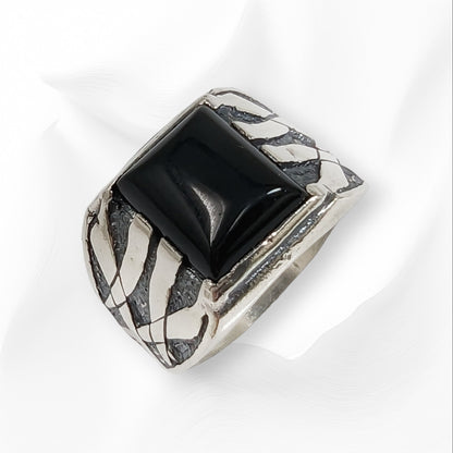 Solid 925 Sterling Silver Men's Ring with Authentic Black Onyx Gemstone