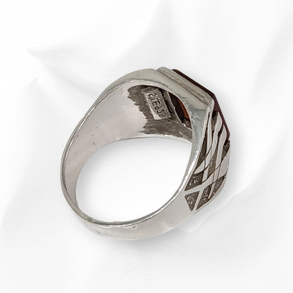 925 Sterling Silver Men's Ring with Authentic Red Agate Gemstone