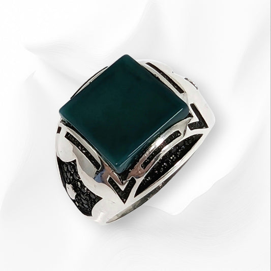 925 Sterling Silver Men's Ring with Authentic Green Agate Gemstone and Cubic Zirconia