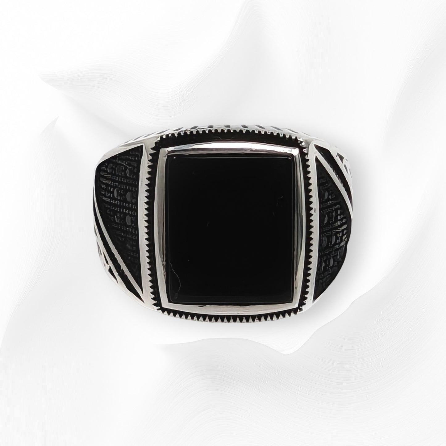 925 Sterling Silver Men's Ring with Authentic Black Onyx Gemstone and Cubic Zirconia