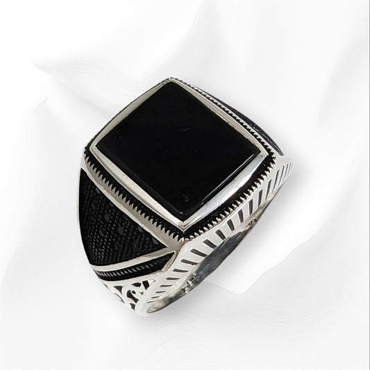 925 Sterling Silver Men's Ring with Authentic Black Onyx Gemstone and Cubic Zirconia