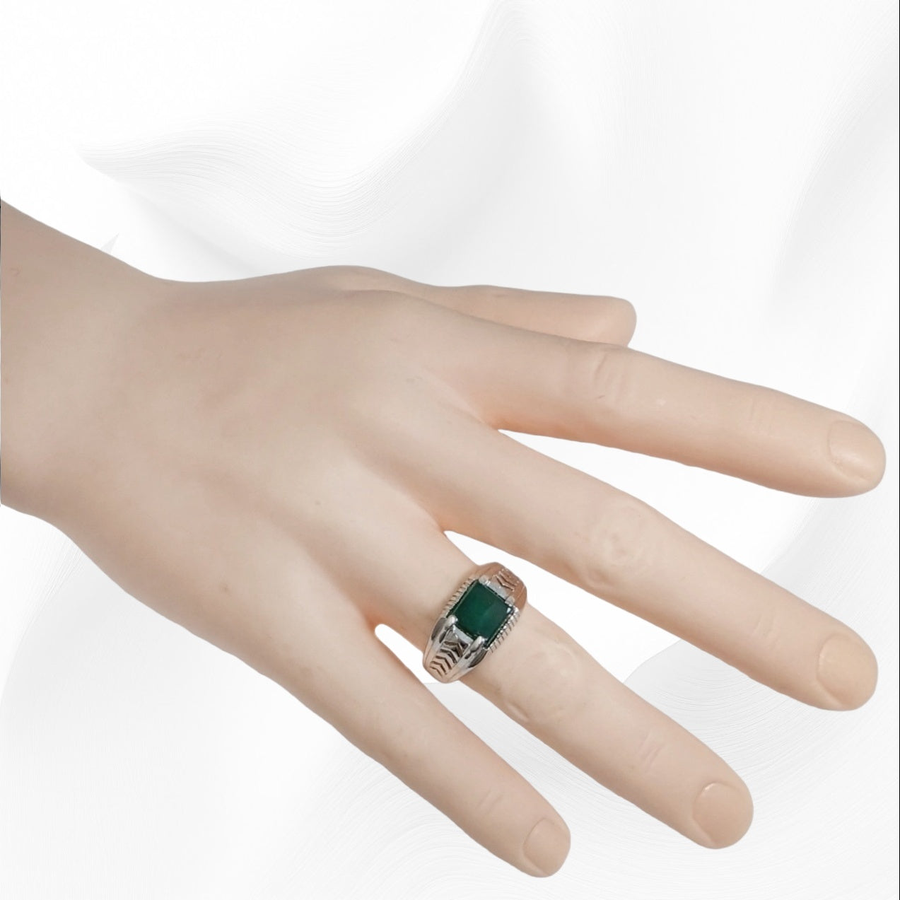 925 Sterling Silver Men's Ring with Authentic Green Agate Gemstone