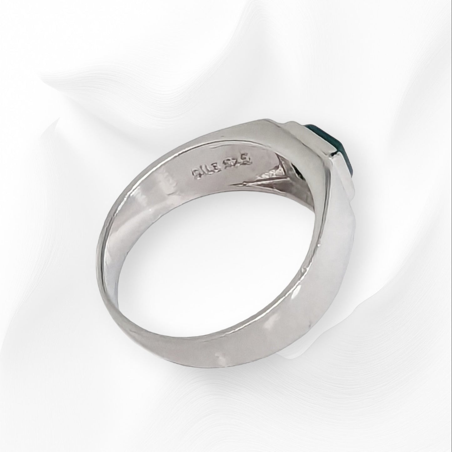 925 Sterling Silver Men's Ring with Authentic Black Onyx Gemstone