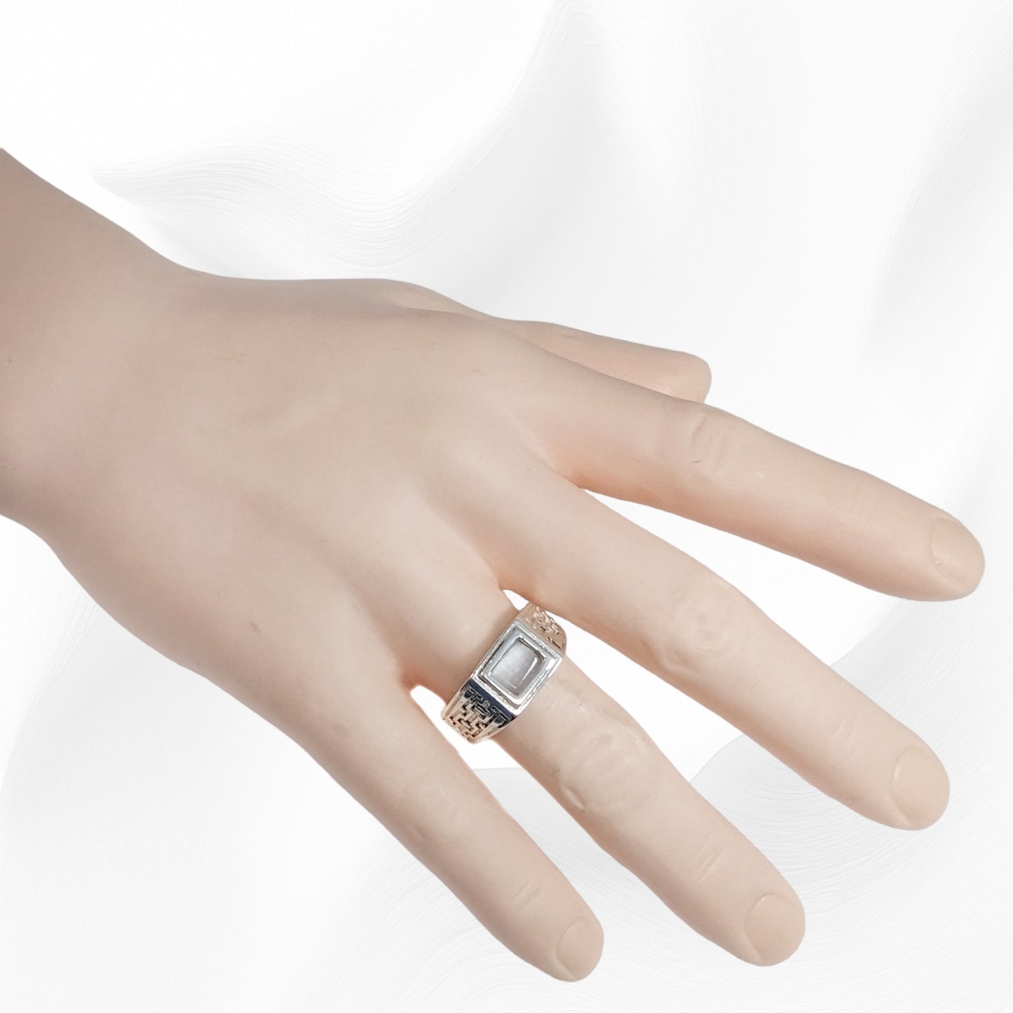 925 Sterling Silver Men's Ring with Authentic Cat's Eye Quartz