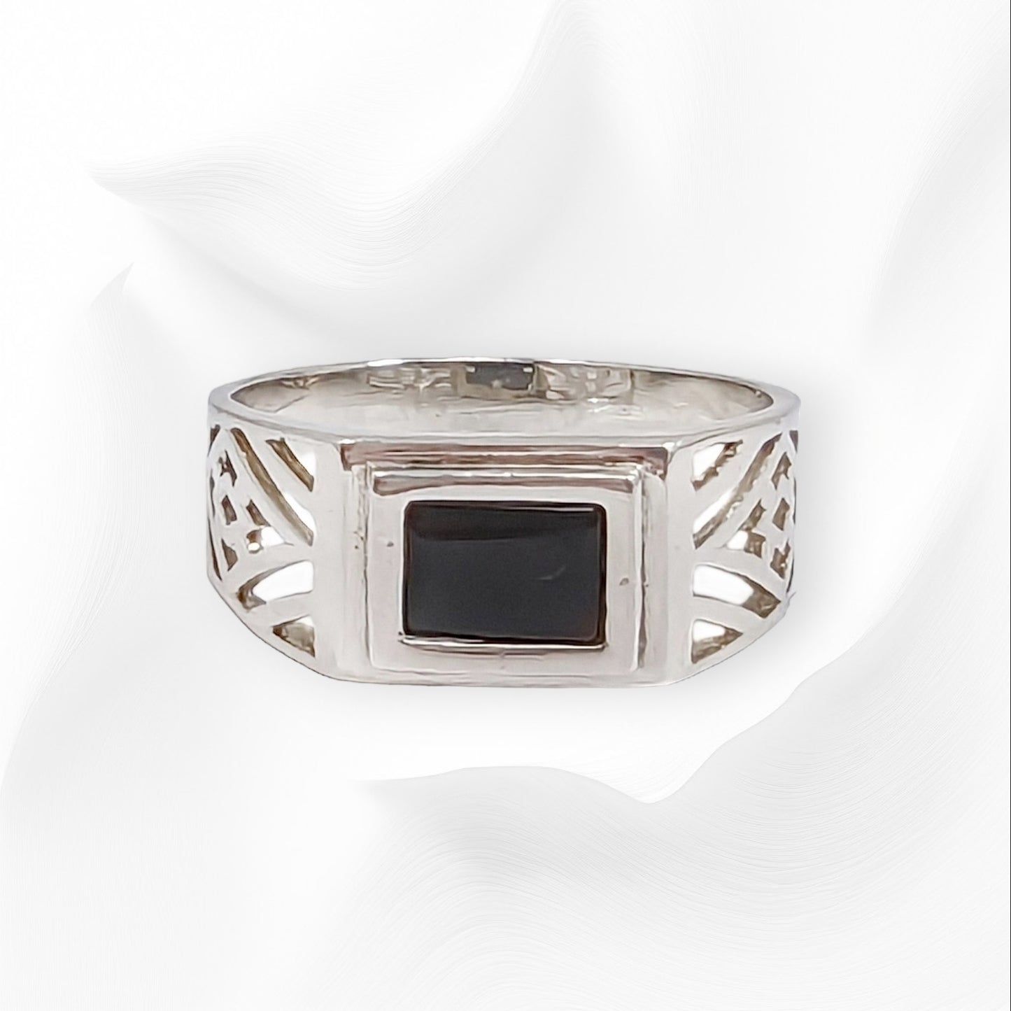 925 Sterling Silver Men's Ring with Authentic Black  Onyx Gemstone