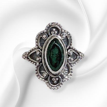 925 Sterling Silver Women's Ring With Authentic Green Jade Gemstone