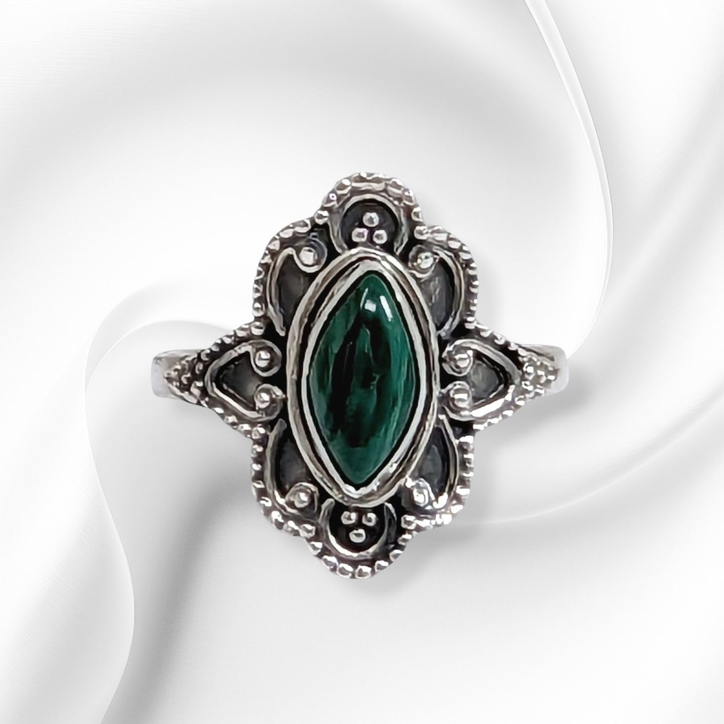 925 Sterling Silver Women's Ring With Authentic Malachite Gemstone