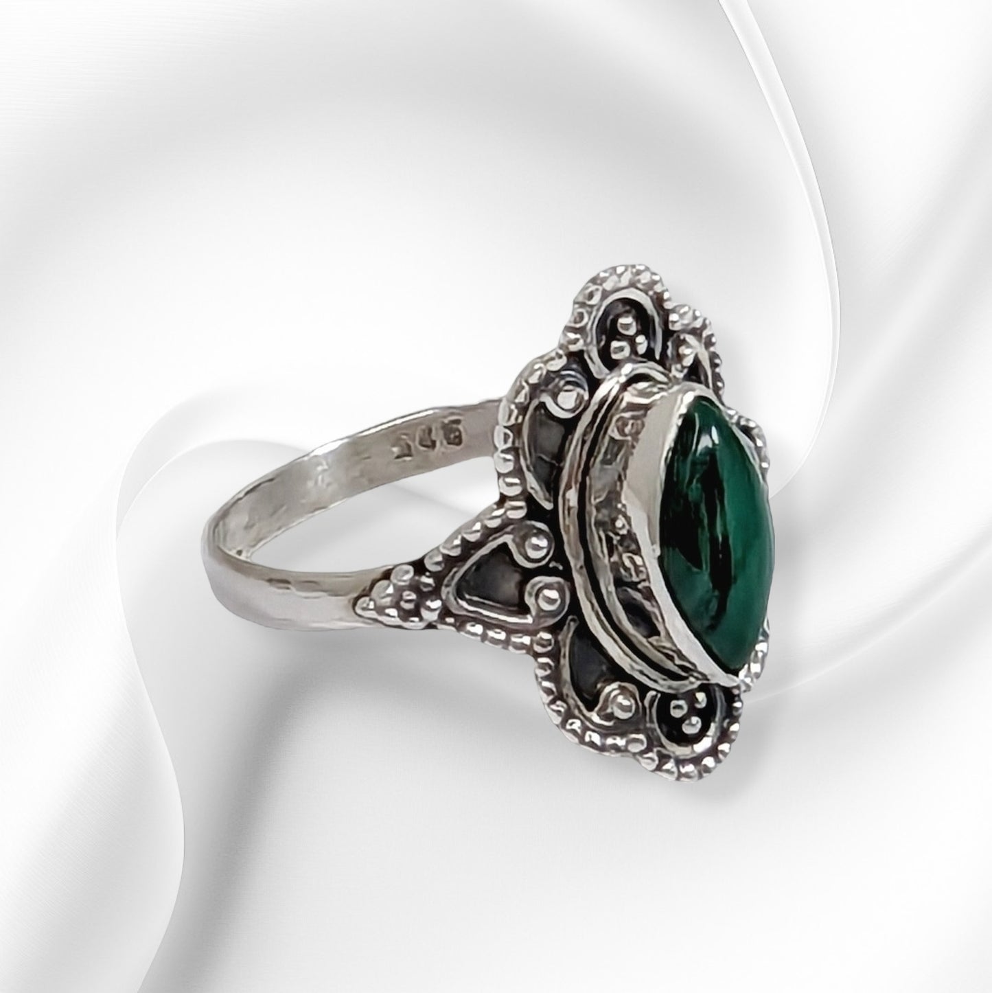 925 Sterling Silver Women's Ring With Authentic Malachite Gemstone