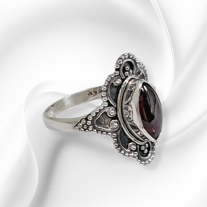 925 Sterling Silver Women's Ring With Authentic Red Garnet Gemstone