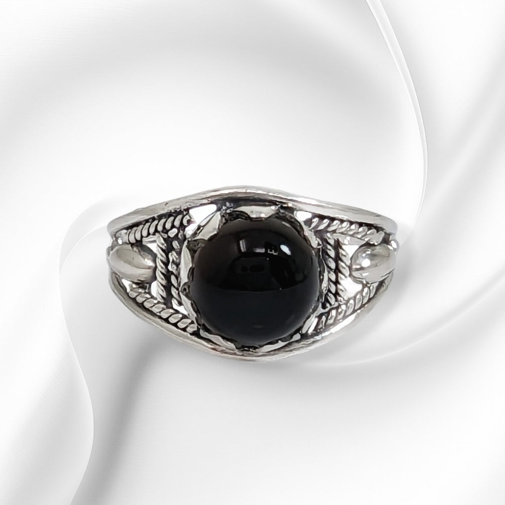 925 Sterling Silver Women's Ring with Authentic Black Onyx Gemstone