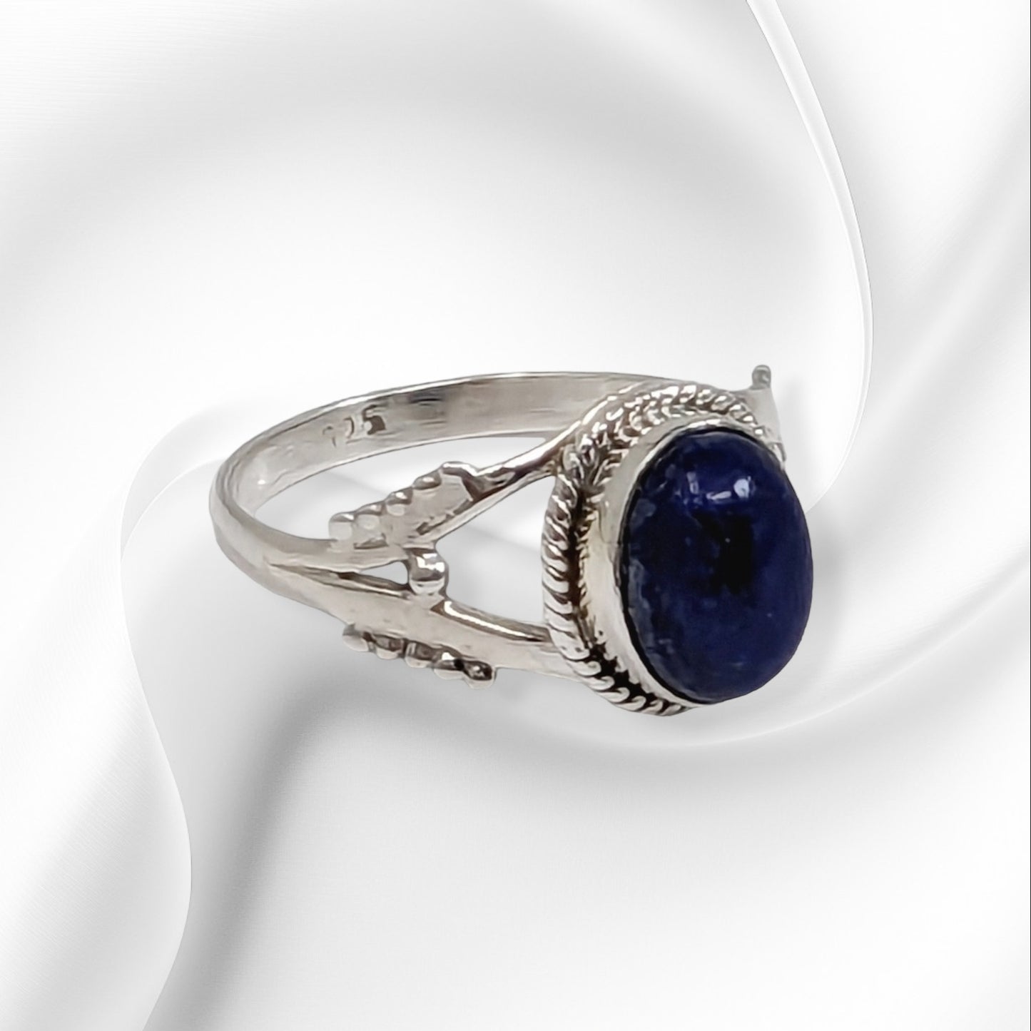 925 Sterling Silver Women's Ring with Authentic Lapis Lazuli Gemstone