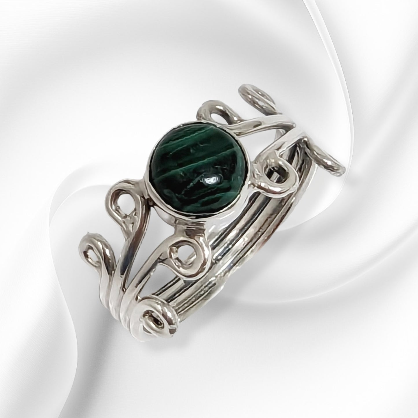 925 Sterling Silver Women's Ring with Authentic Malachite Gemstone