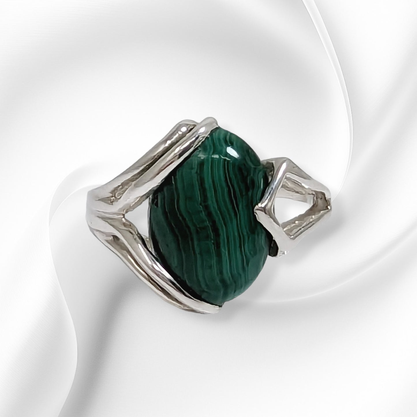 925 Sterling Silver Women's Ring With Authentic Malachite Gemstone