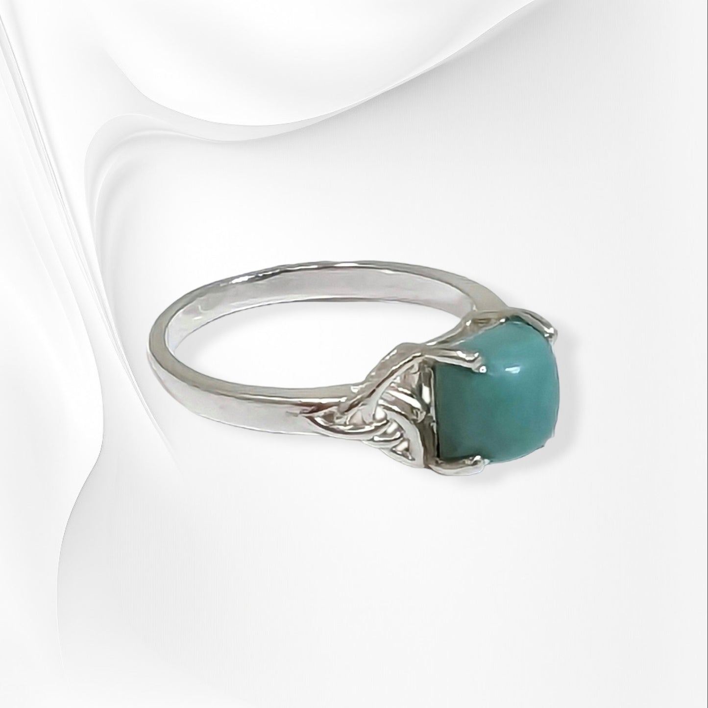 925 Sterling Silver Women's Ring with Authentic Turquoise Gemstone