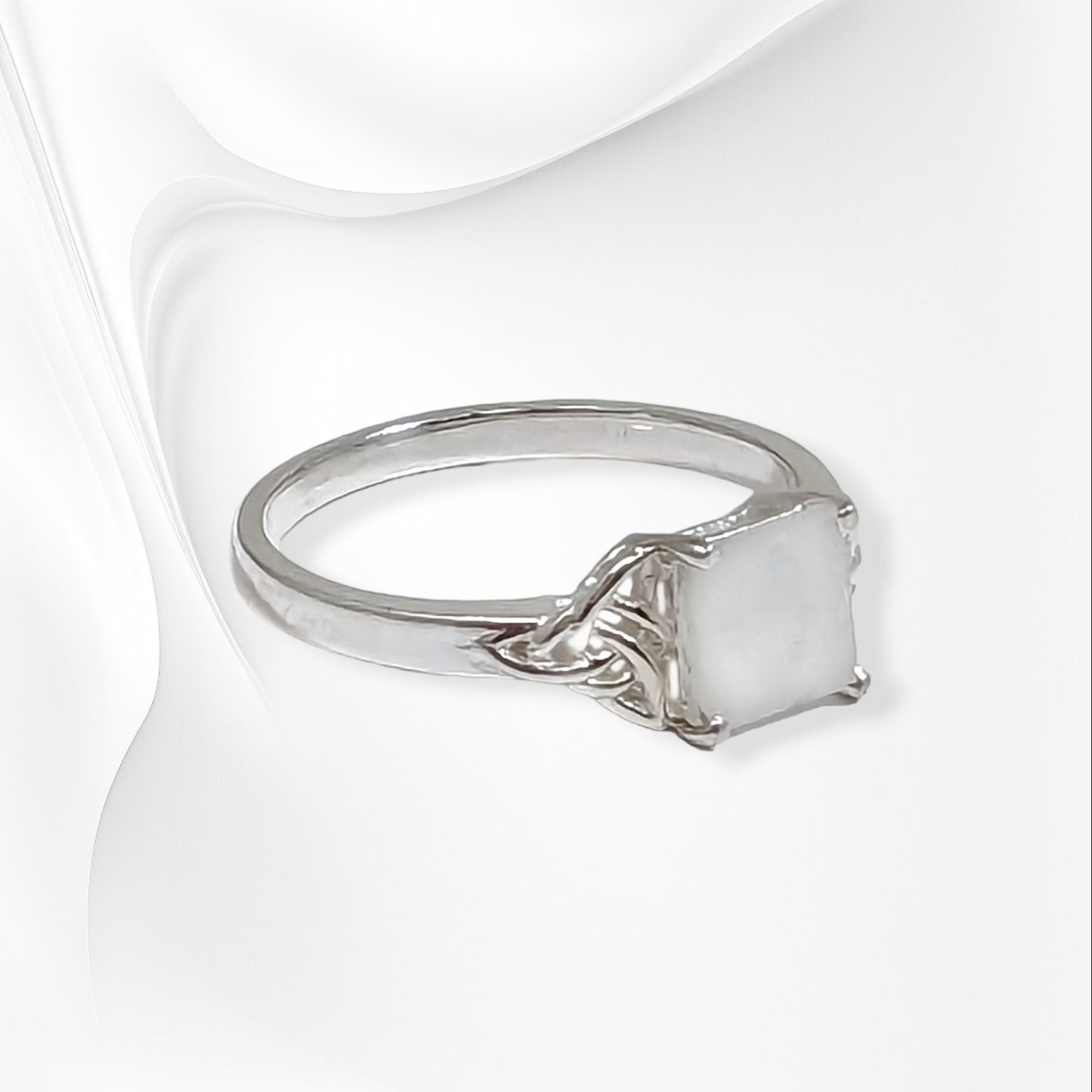 925 Sterling Silver Women's Ring with Authentic Moonstone Gemstone