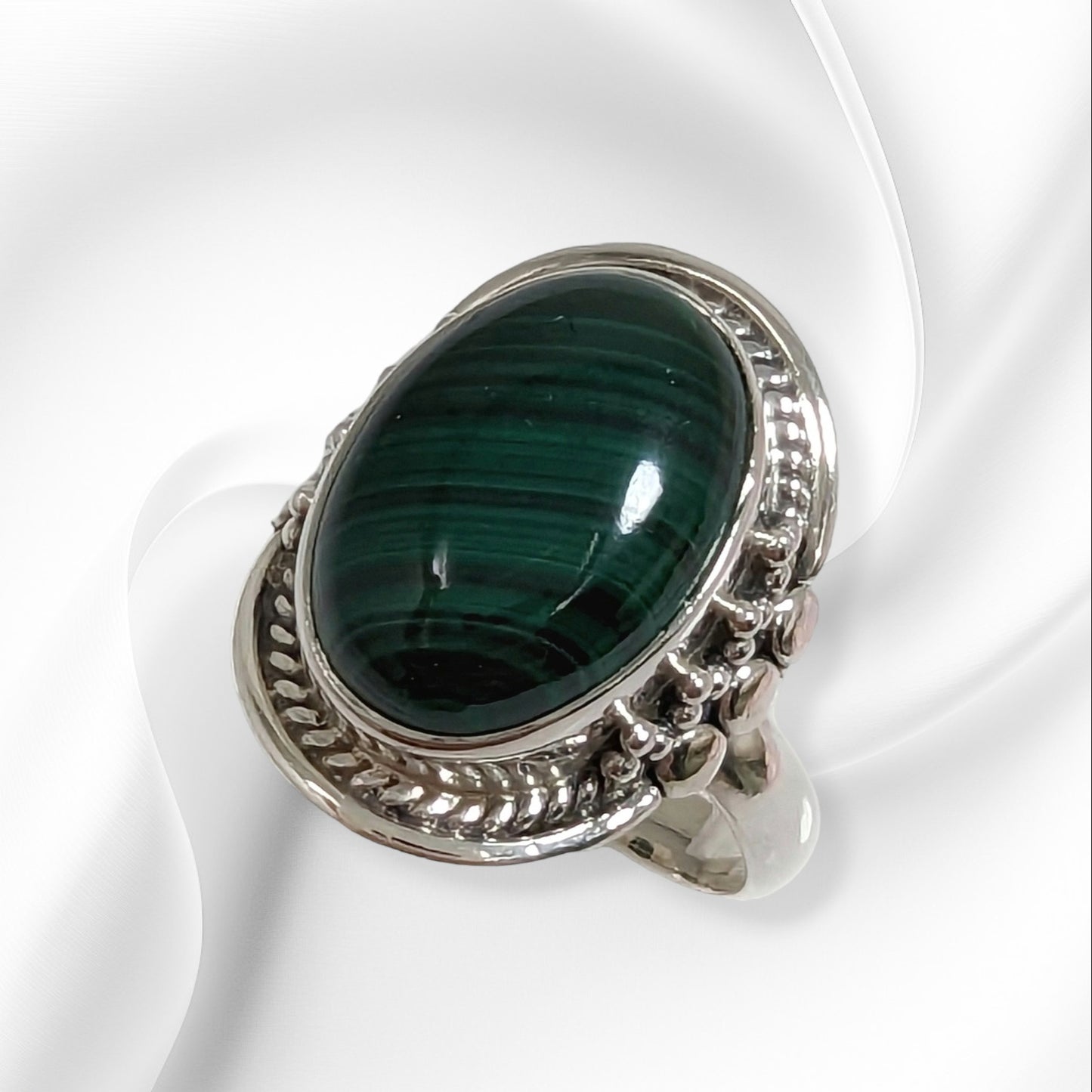 925 Sterling Silver Women's Ring With Authentic Malachite Gemstone