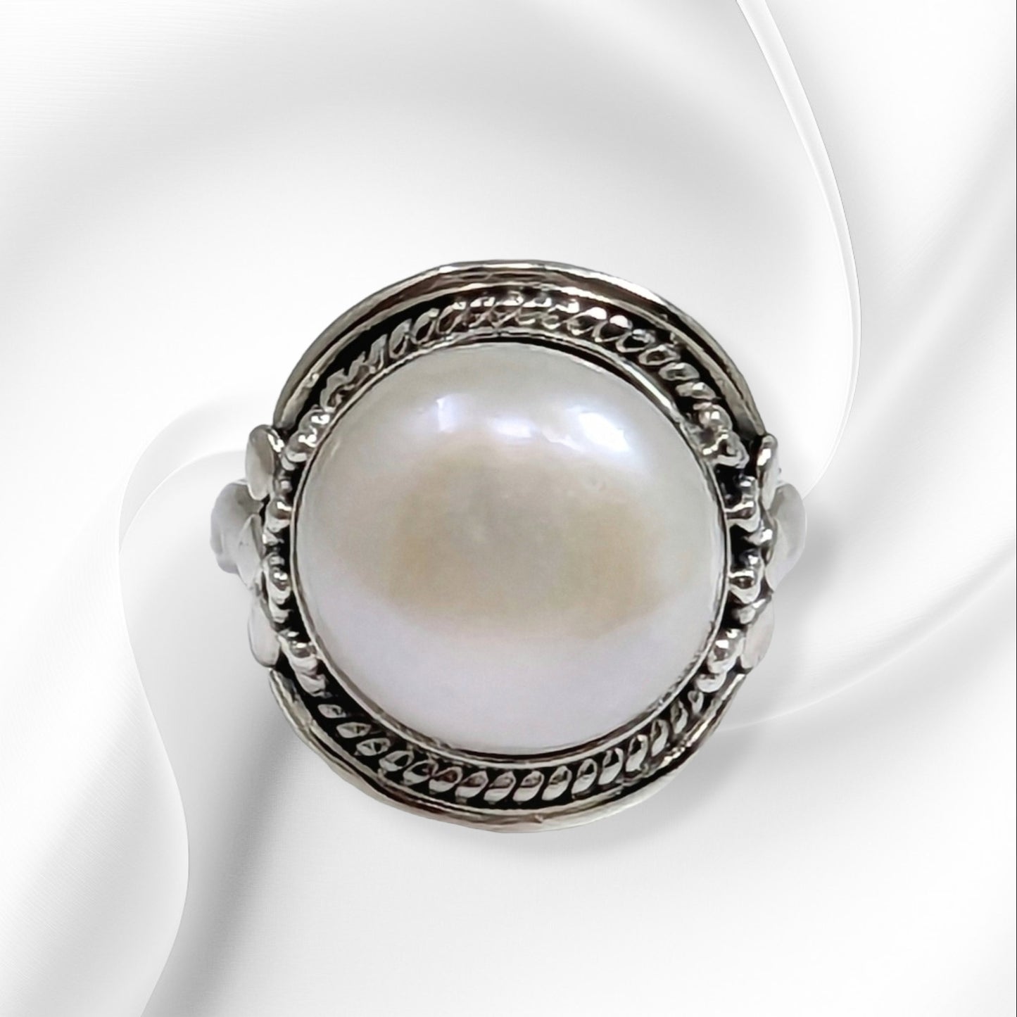 925 Sterling Silver Women's Ring With Natural Pearl