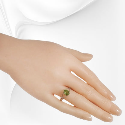 925 Sterling Silver Women's Ring with Authentic Peridot Gemstone