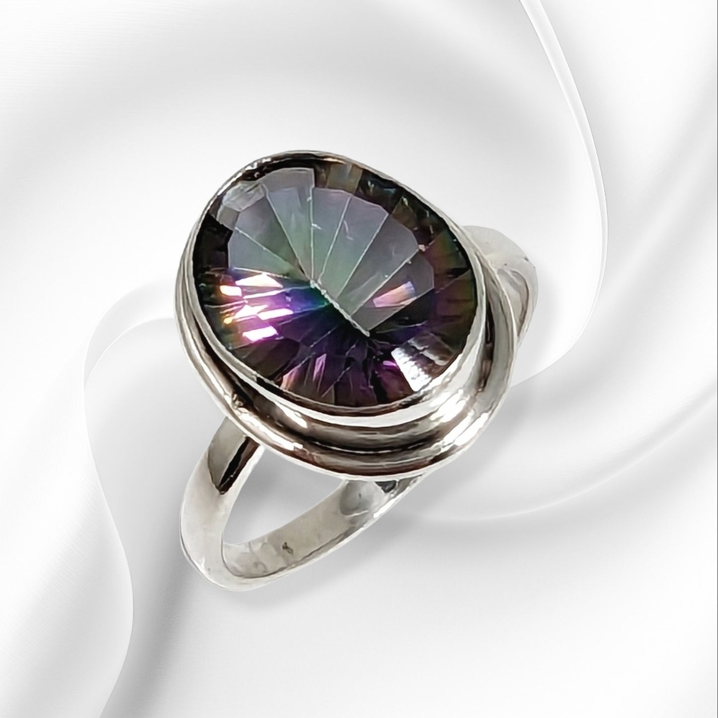 925 Sterling Silver Women's Ring with Authentic Mystic Topaz