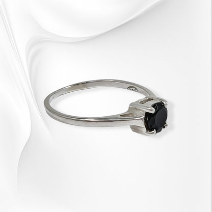 925 Sterling Silver Women's Ring with Authentic Black Onyx Gemstone