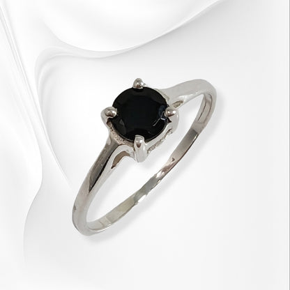 925 Sterling Silver Women's Ring with Authentic Black Onyx Gemstone