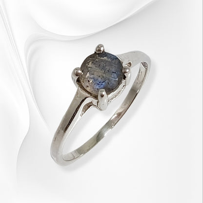 925 Sterling Silver Women's Ring with Authentic Labradorite Gemstone