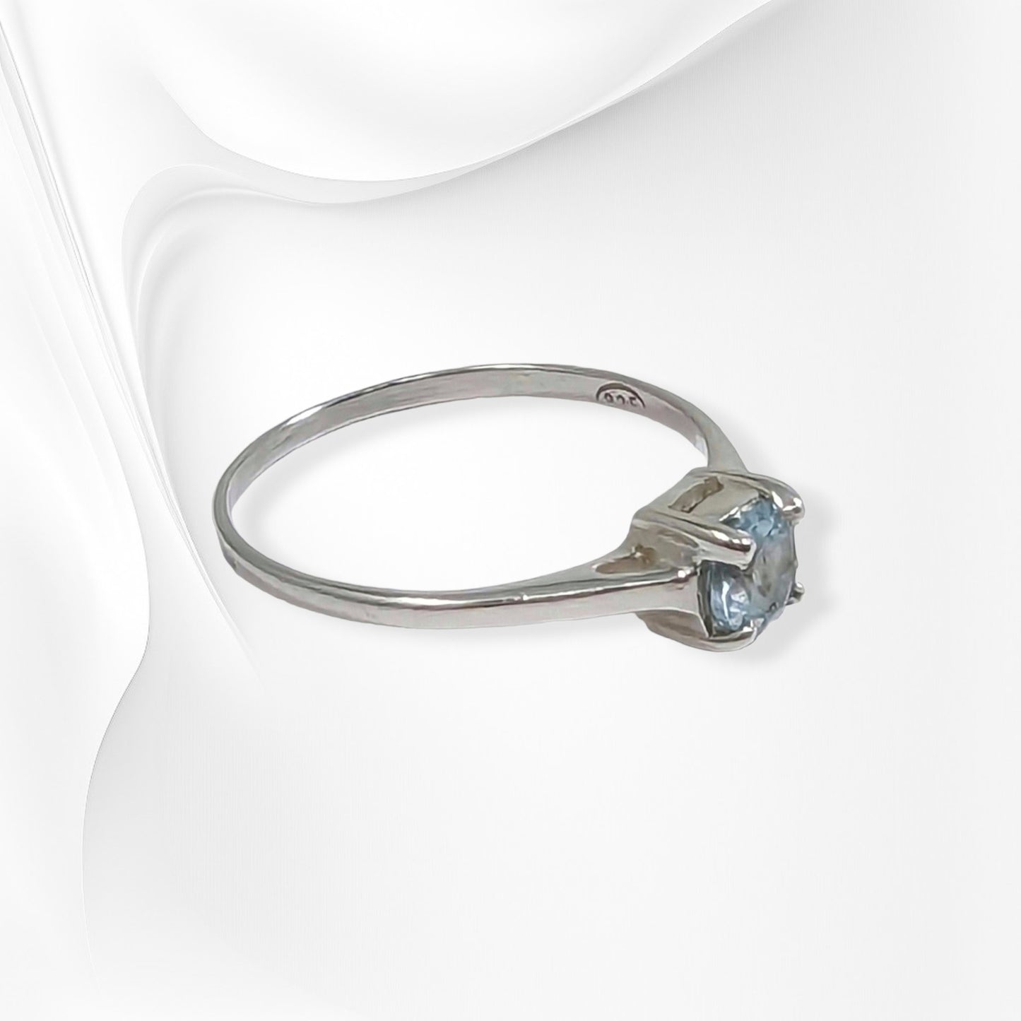 925 Sterling Silver Women's Ring with Authentic Blue Topaz